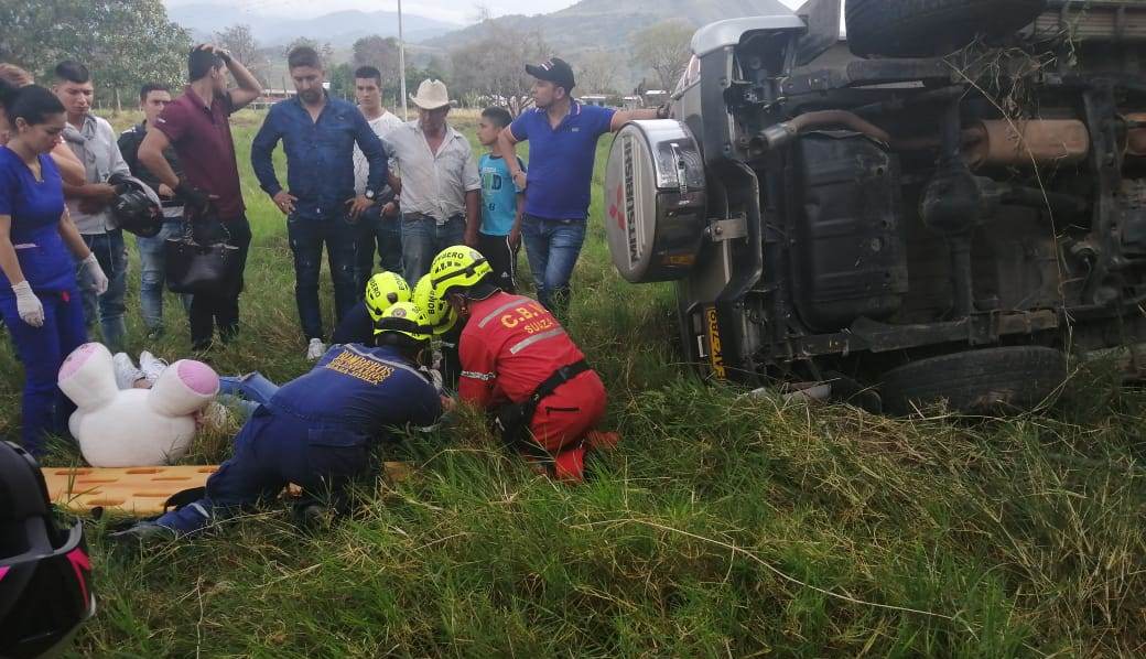 Accidente de tránsito se registró en la vía de Suaza a Acevedo 2