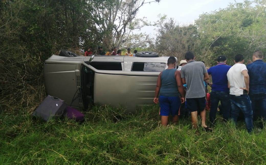 Accidente de tránsito se registró en la vía de Suaza a Acevedo 1
