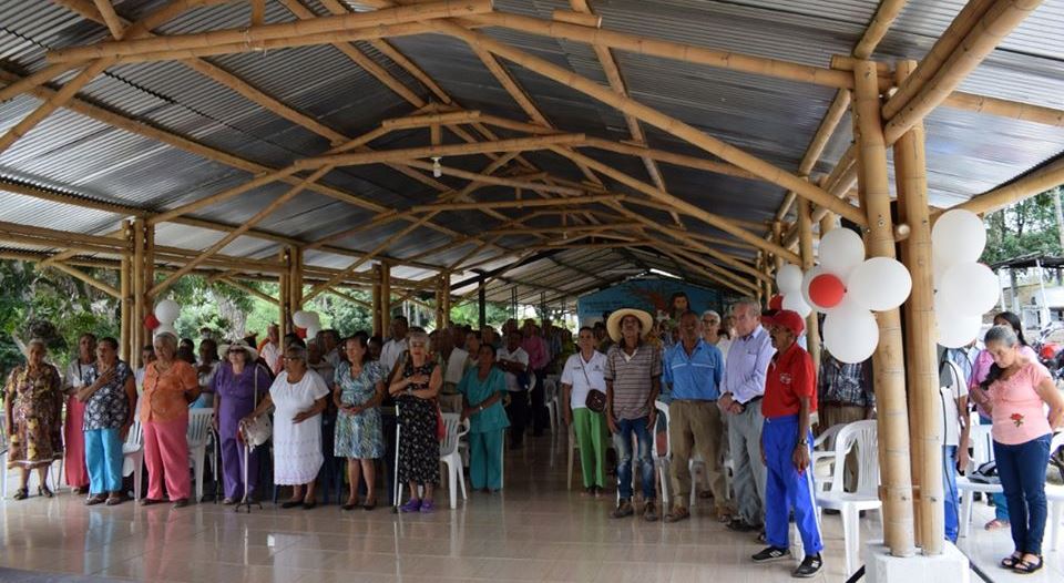 Atención especial y apoyo permanente a los adultos mayores de El Pital 3