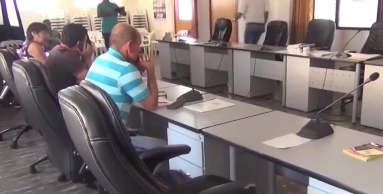 Sospechoso desplante a los concejales, se presentó en Garzón 1