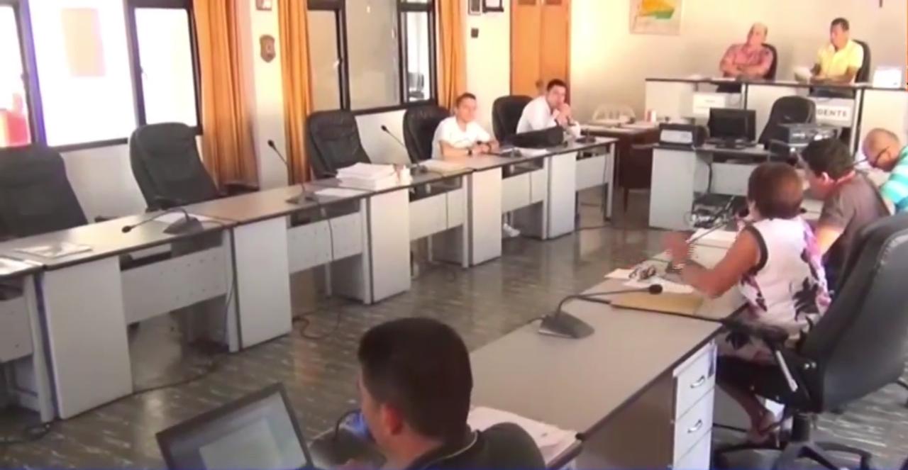 Sospechoso desplante a los concejales, se presentó en Garzón 4