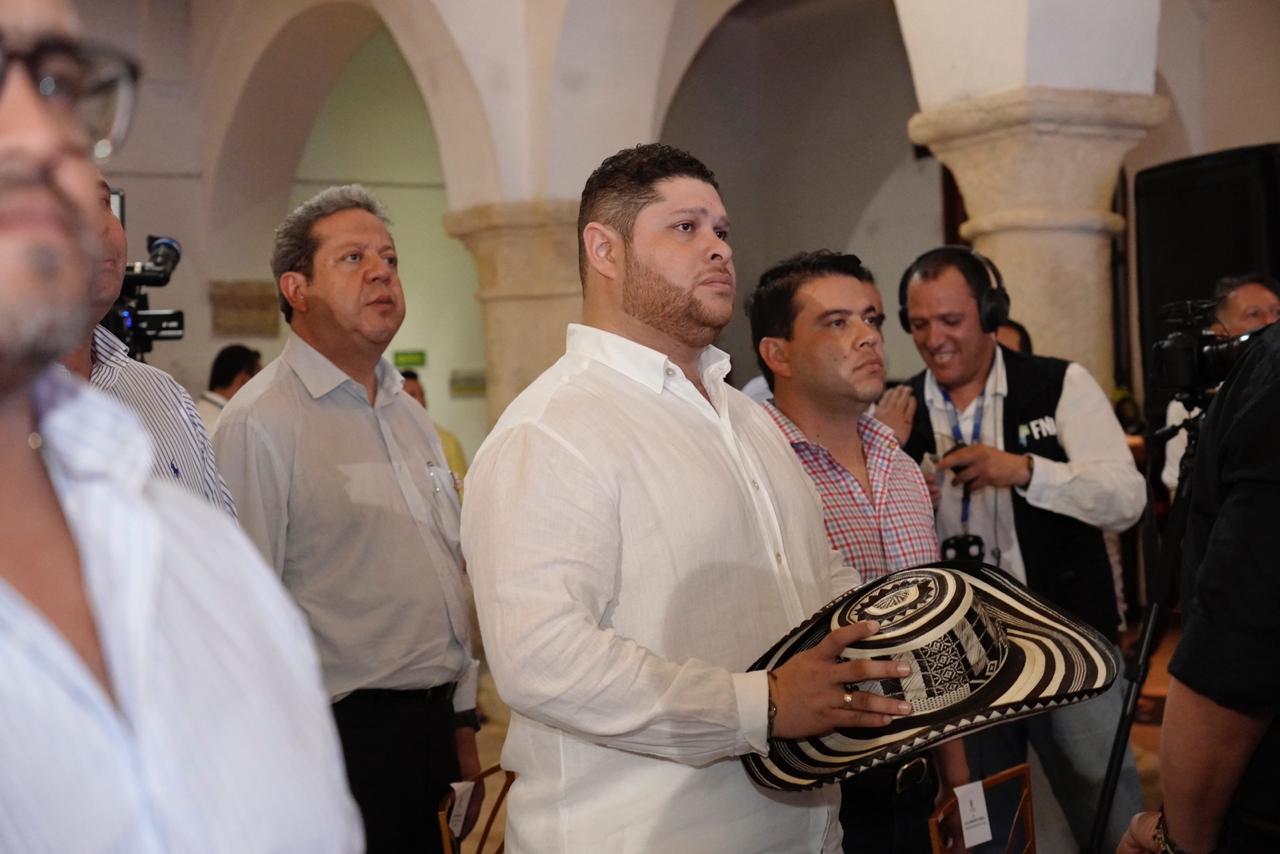 Gobernador del Huila suscribió el Pacto por la Transparencia 3