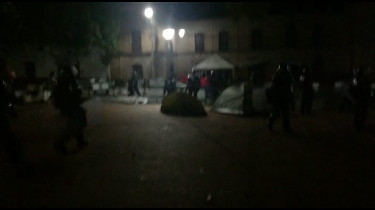 Doce lesionados deja choque entre el ESMAD y manifestantes en El Agrado 1