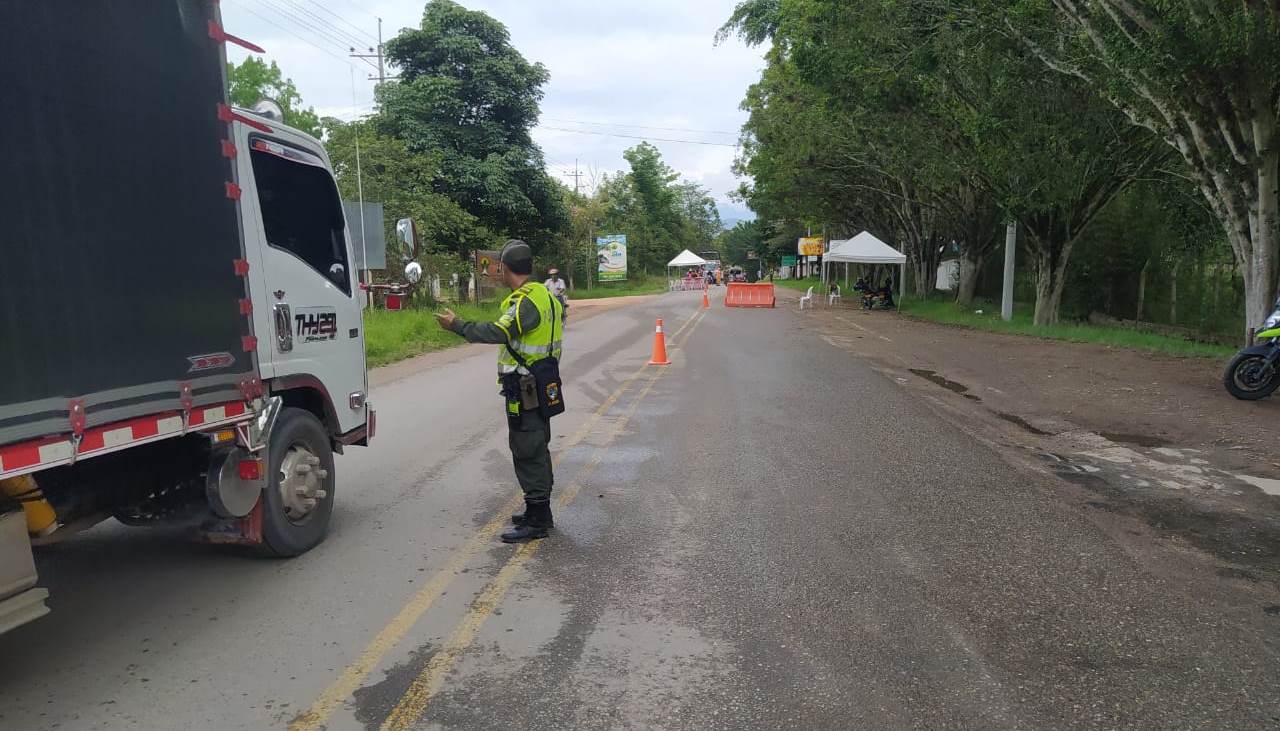 Extreman controles al tránsito vehicular en el centro del Huila 1