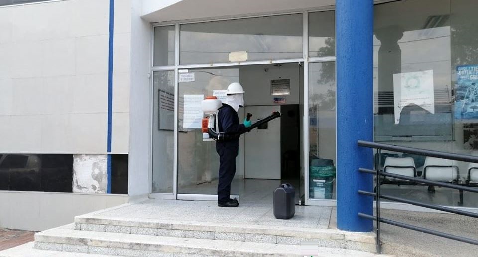 Iniciaron jornadas de limpieza y desinfección en espacios abiertos de Tesalia 1