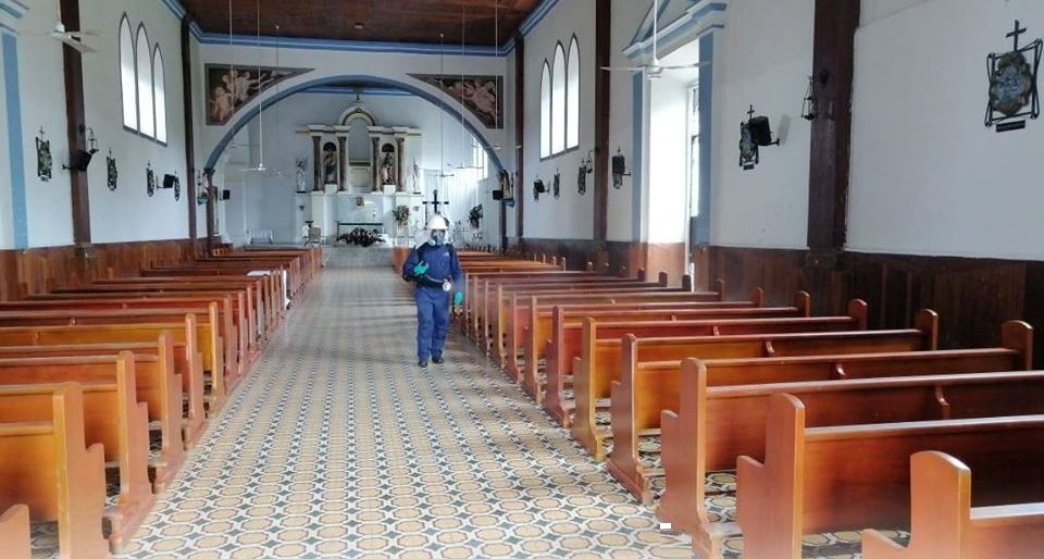 Iniciaron jornadas de limpieza y desinfección en espacios abiertos de Tesalia 3