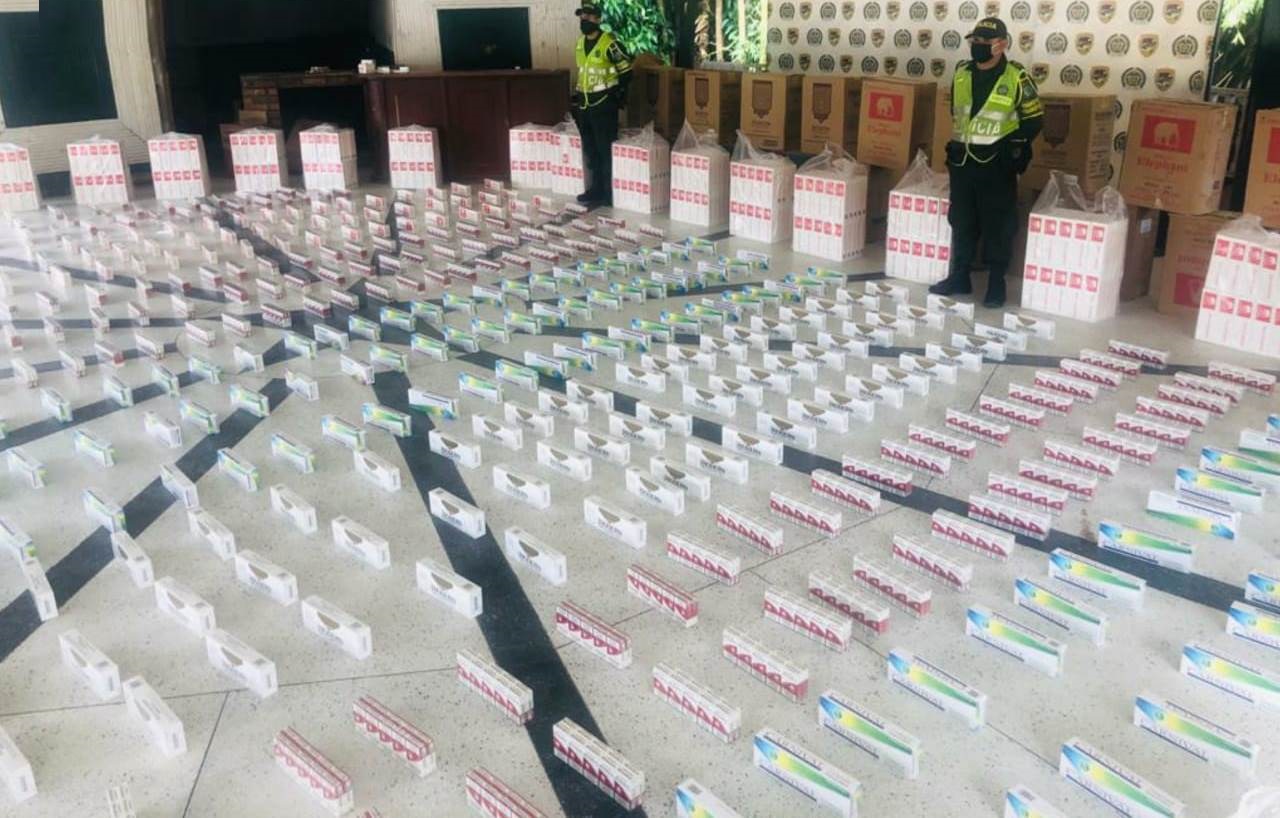 Millonaria incautación de mercancía de contrabando en Timaná 1