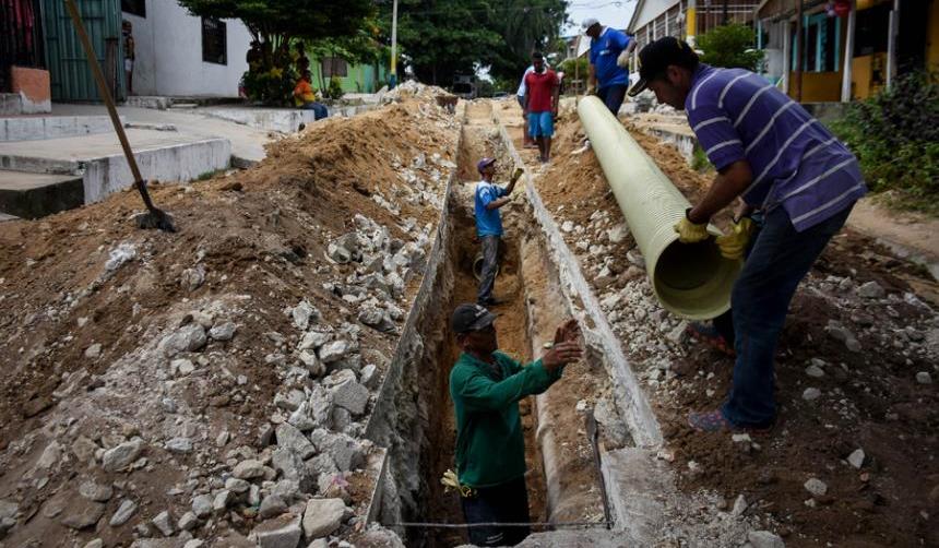 Alcantarillado urbano de El Agrado, será reconstruido 1
