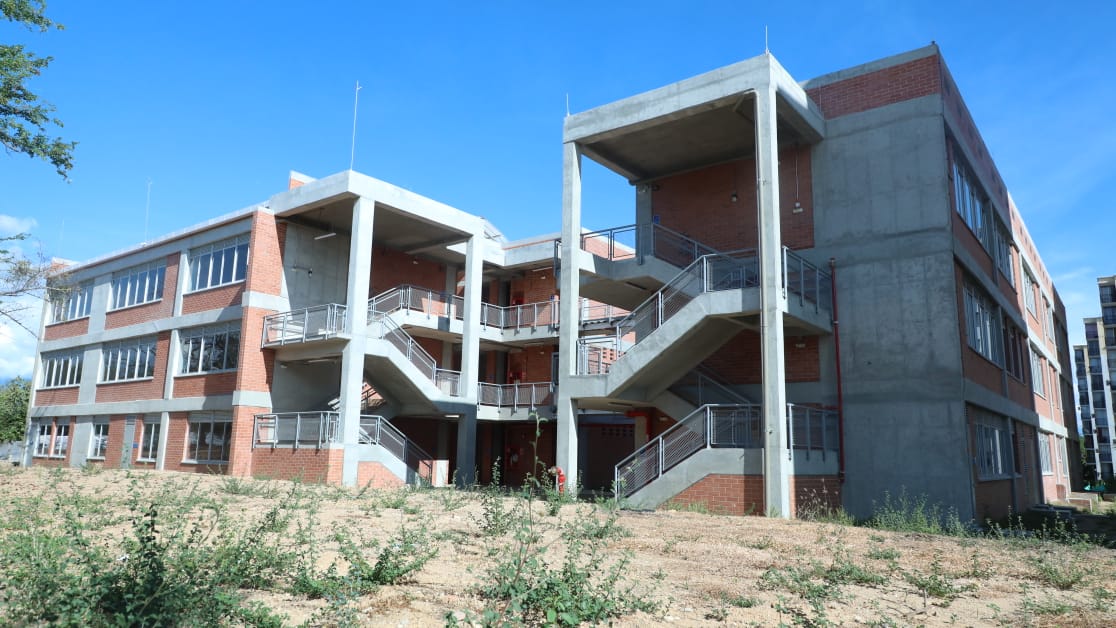 Nuevo colegio Claretiano de Neiva a fase final de construcción 1
