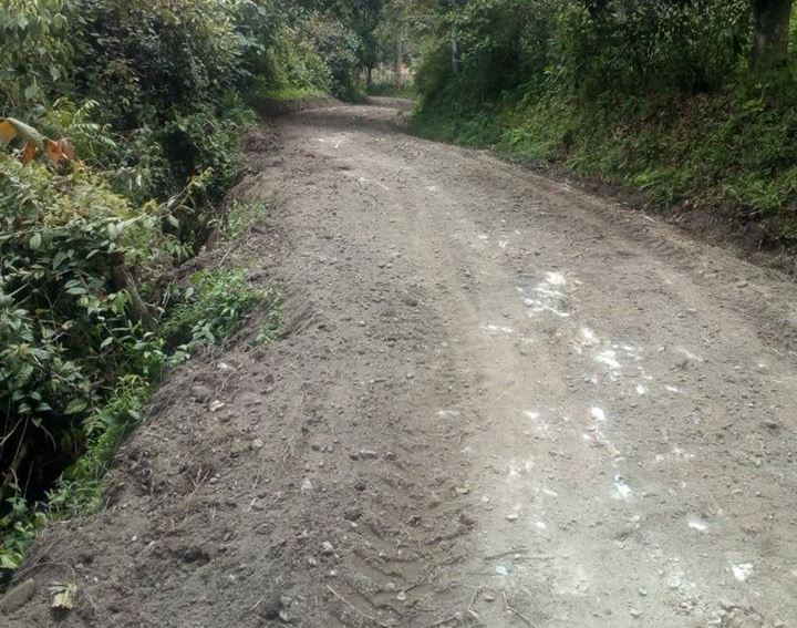 A comunidades apartadas de La Plata llegó el mejoramiento vial 2