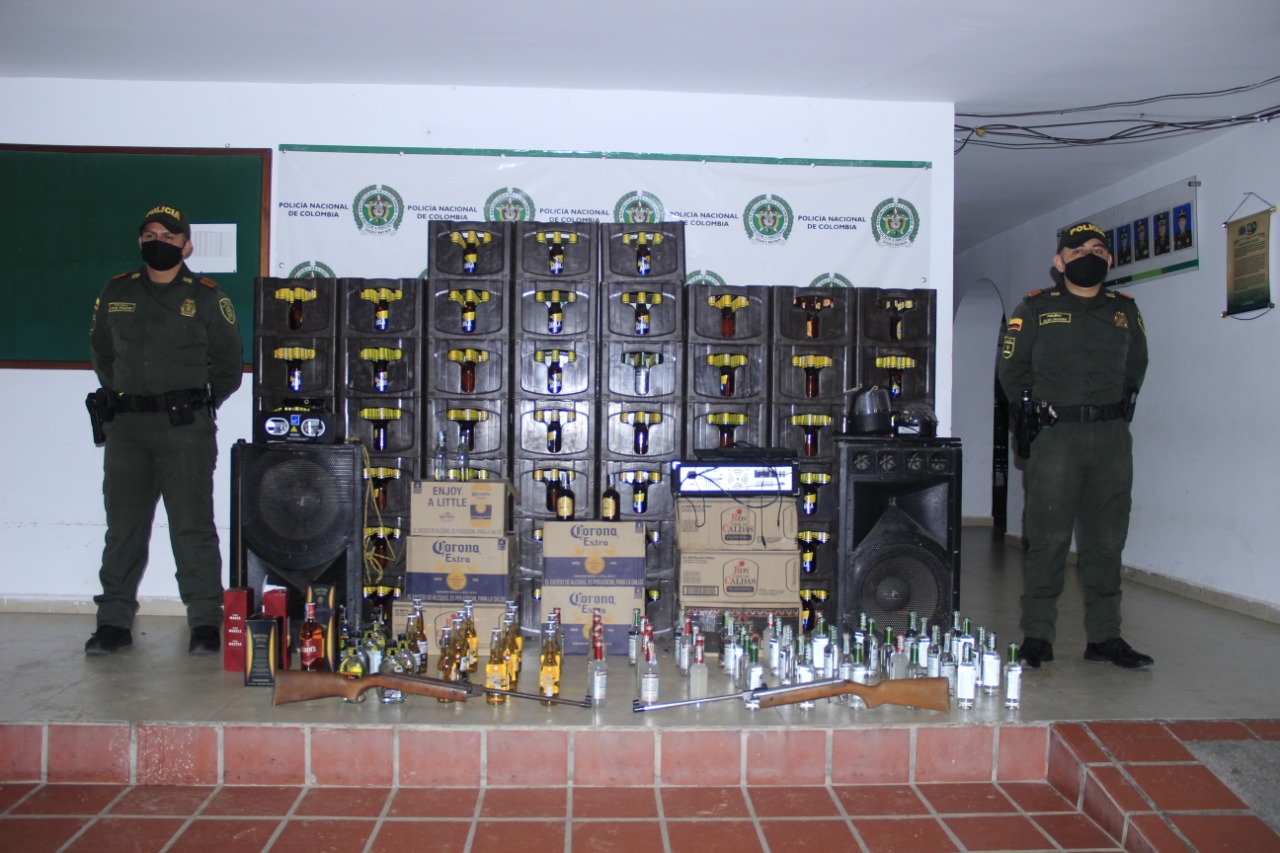 Autoridades sorprenden fiestas clandestinas en Suaza 2