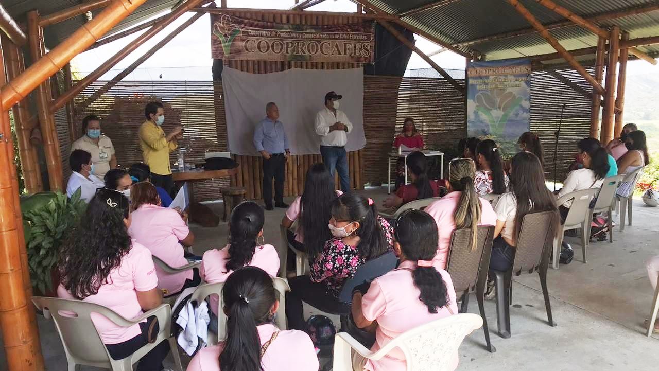 Acompañamiento a las mujeres cafeteras rurales de Garzón 1