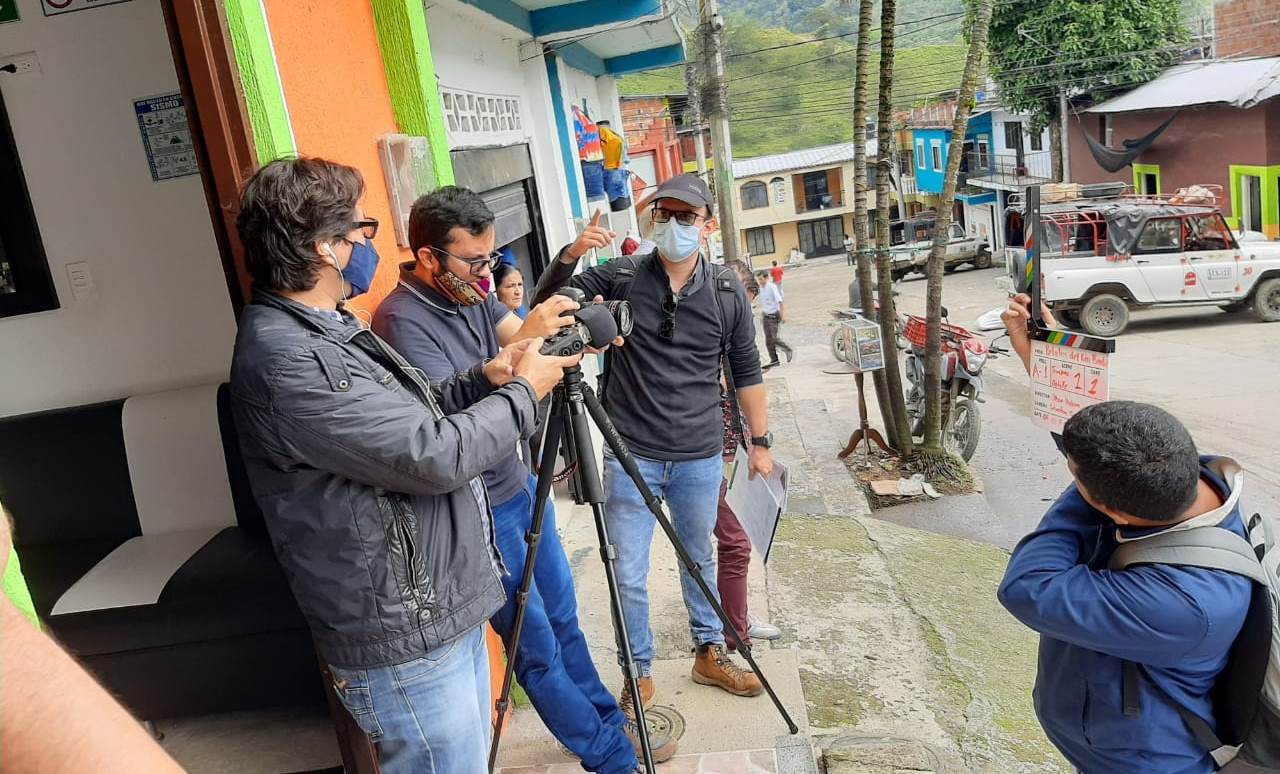 Jóvenes realizan una serie turística y ambiental de Santa María Huila 2