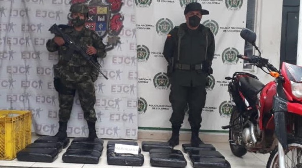 Autoridades incautaron 65 kilogramos de marihuana en Nátaga 2