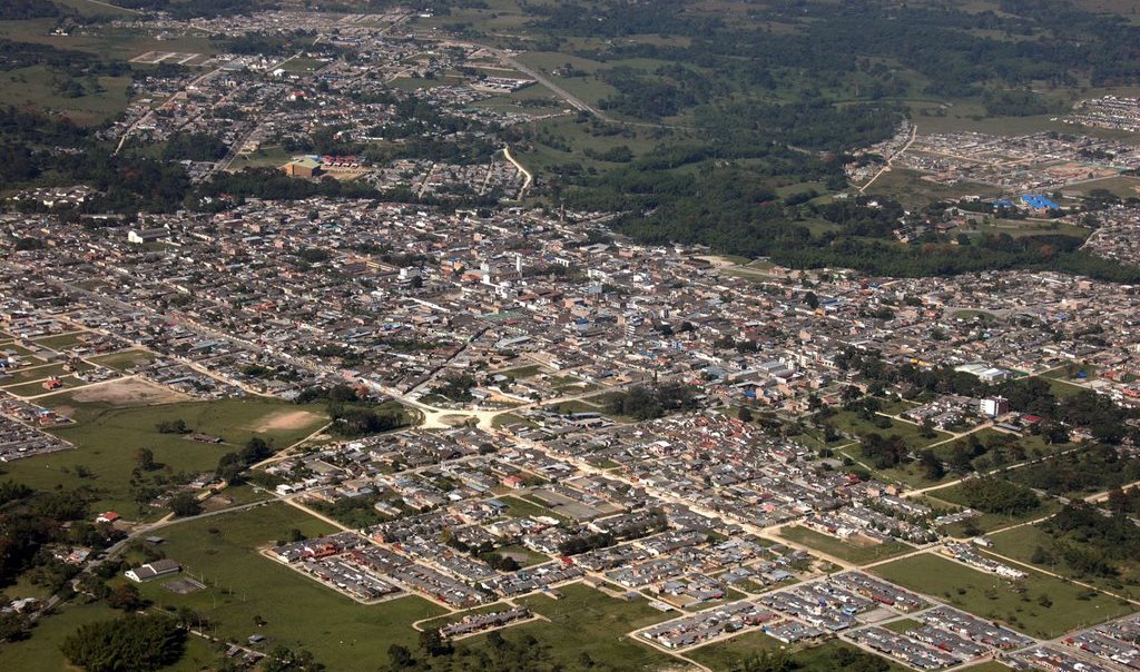 Agua potable y alcantarillado sanitario para 1.500 familias en Pitalito 1