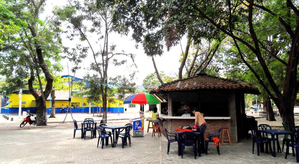Proyecto de reconstrucción y mejoramiento del malecón turístico de Yaguará 1
