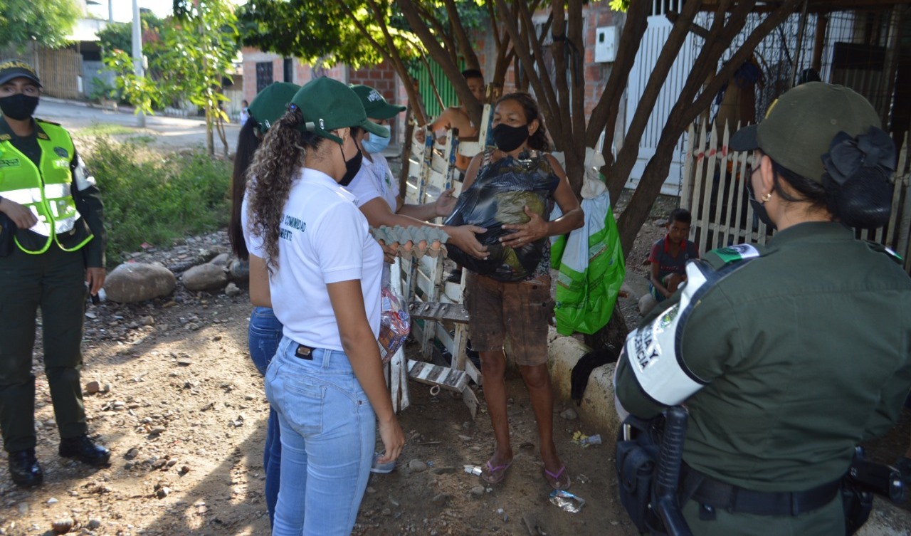 Campaña social de la Policía para familias en sector vulnerable de Neiva 2