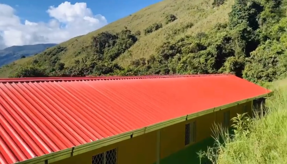 Concluyeron obras de restauración de una escuela rural el Colombia Huila 2