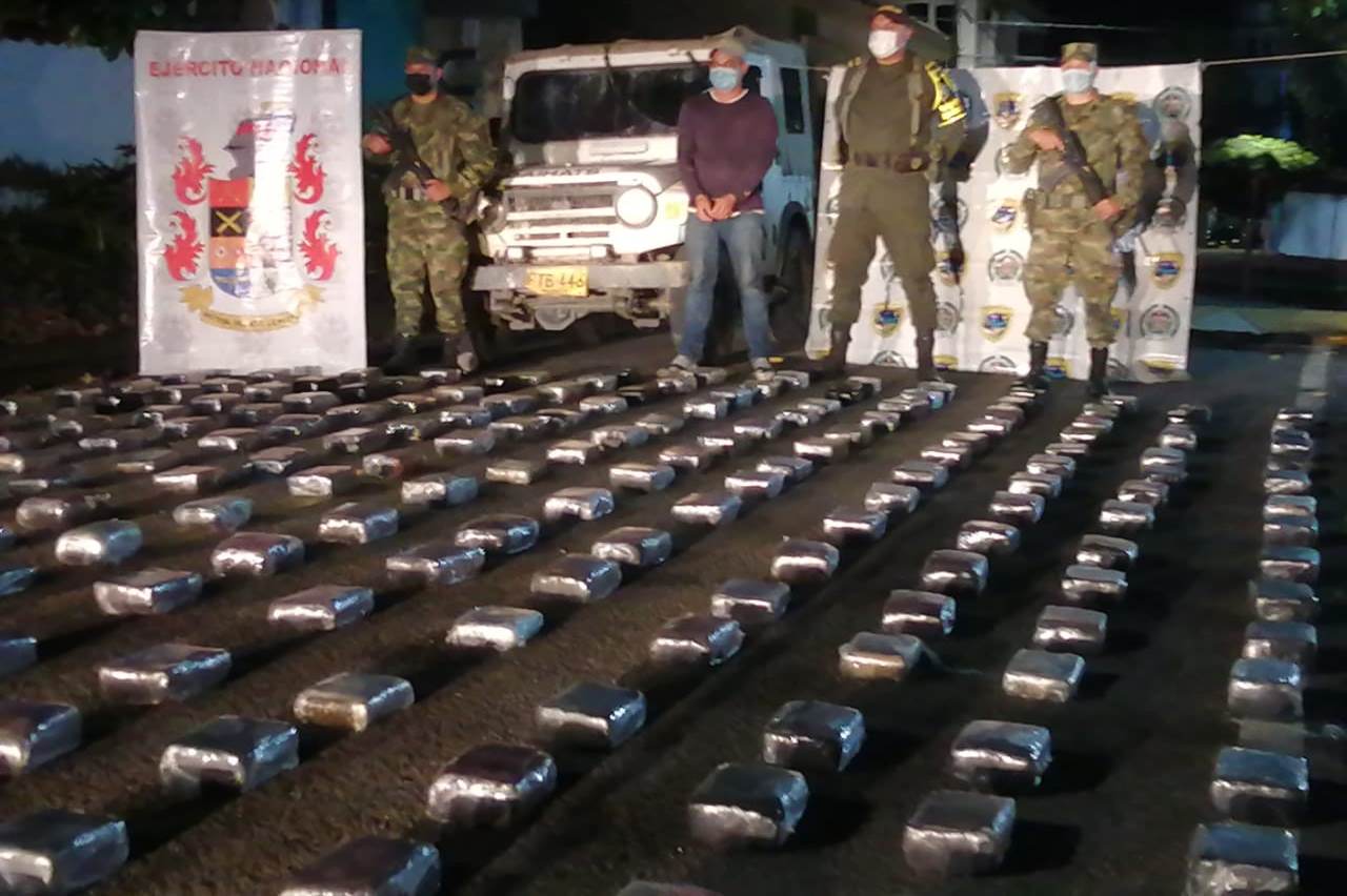 Cerca de media tonelada de marihuana fue incautada en Tesalia 1