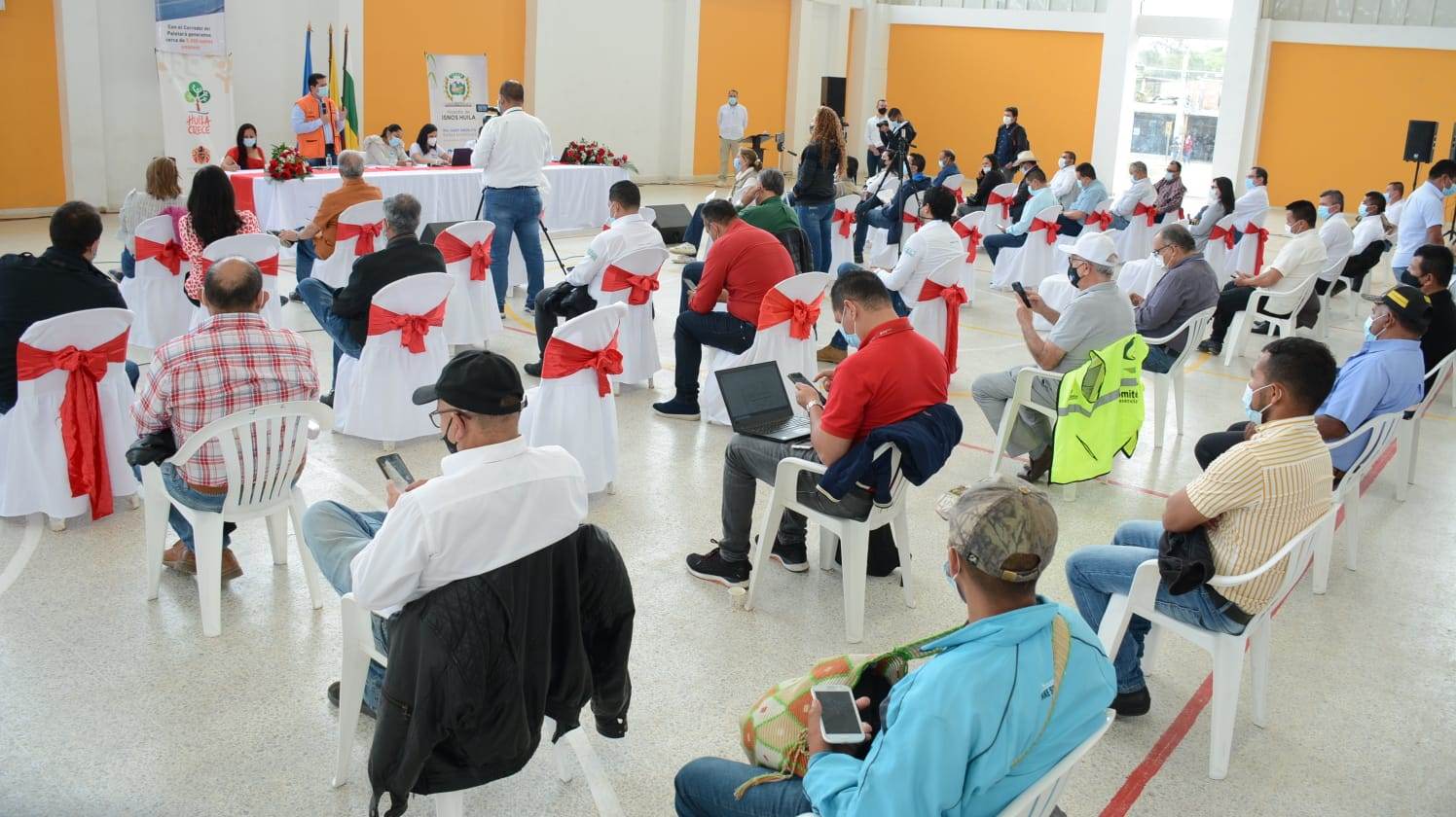 Inicia pavimentación de 30 kilómetros de vía entre Huila y Cauca 1