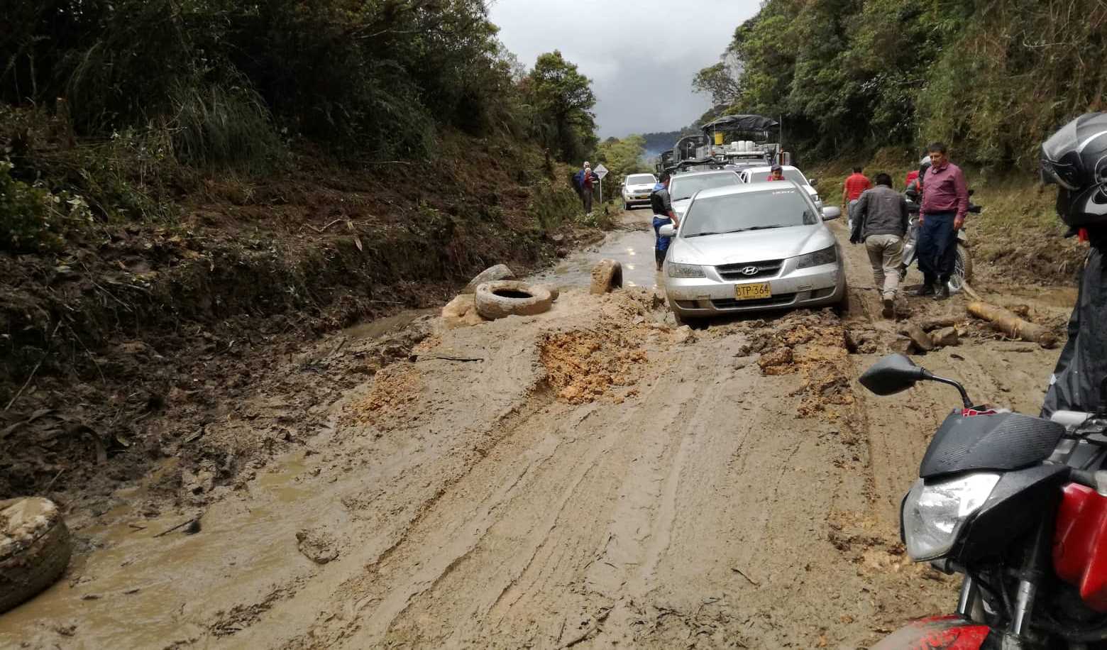 Inicia pavimentación de 30 kilómetros de vía entre Huila y Cauca 2