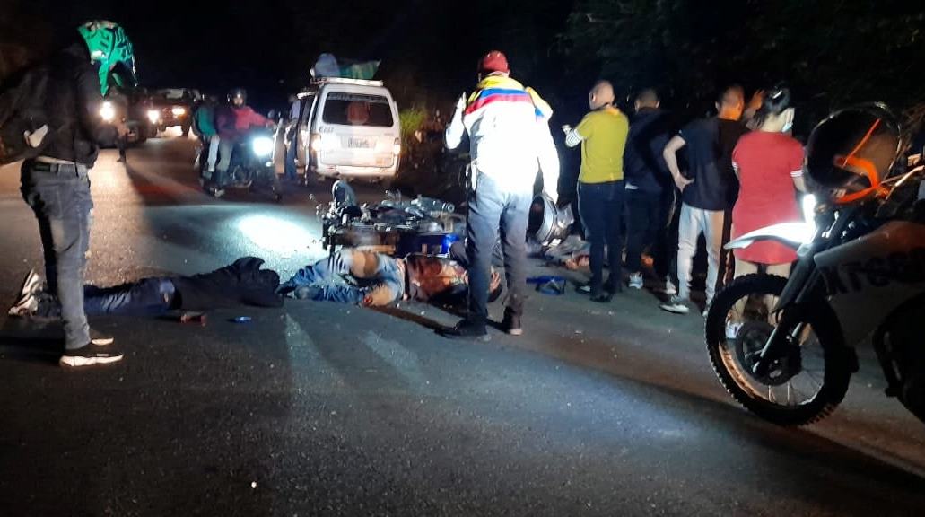 Un muerto y dos heridos tras aparatoso accidente entre Garzón y Altamira 1