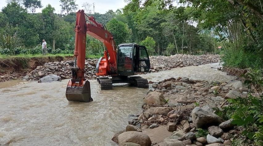 Afectaciones causadas por la ola invernal en Pitalito están siendo atendidas 3