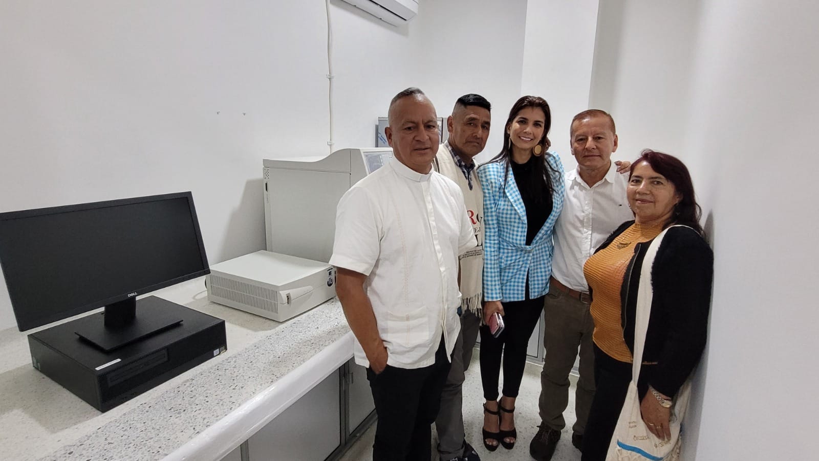 Nuevo gimnasio de fisioterapia y laboratorio de microbiología en el hospital de Isnos 3