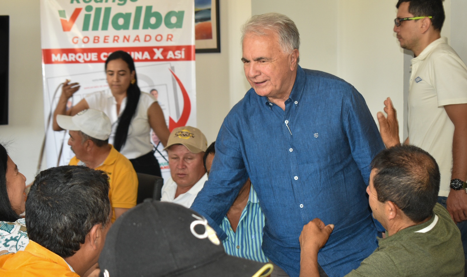 Apicultores respaldan candidatura de Rodrigo Villalba Mosquera 1