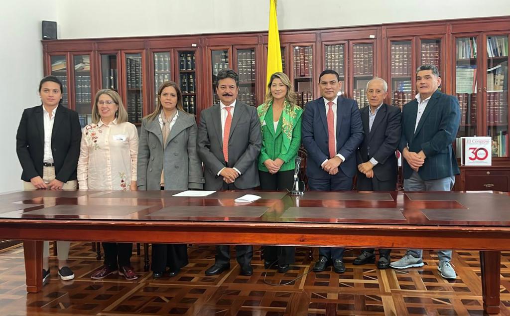 Senador huilense presidirá Comisión Accidental de Salud Mental 1