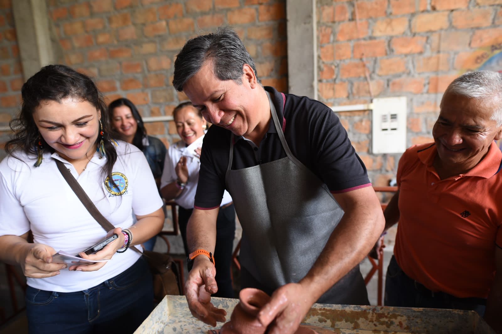Artesanos del Huila serán nuestra prioridad: Lara Sánchez 2