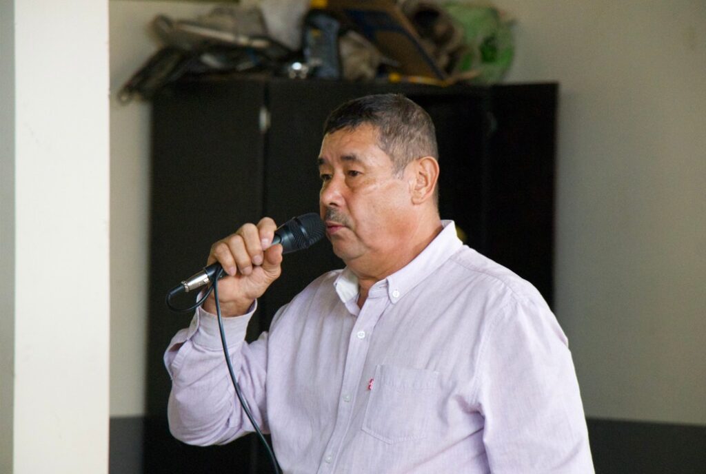 Gerardo España Rojas recibe apoyo de lideres cafeteros surhuilenses 7